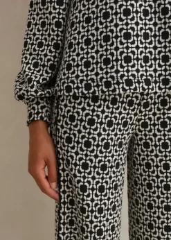 Online ME+EM Graphic Jacquard Travel Tailoring Co-Ord Black
