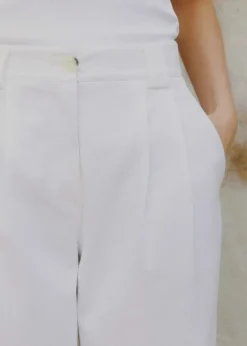 New ME+EM Pleated Straight-Leg Trainer-Grazer Trouser Fresh White